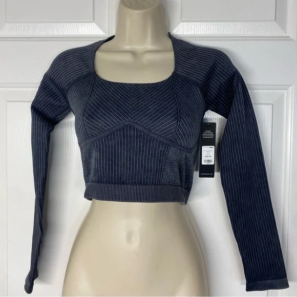 Fashion Nova Morning Cycling Seamless Active Top - Black S/M - Picture 4 of 6